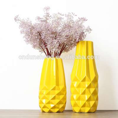 wholesale 2-pieces set yellow ceramic porcelain pineapple striae design flower vase geometric cut