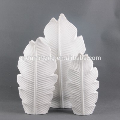 wholesale 3-pieces white matte ceramic leaf vase for hotel centrepieces ,