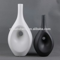 wholesale matte flat porcelain hole flower vase(set of 2) ,black/white