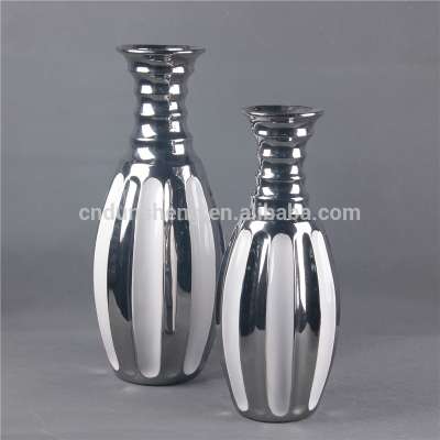 wholesale 2-pieces home decoration pieces ceramic embossed wave design vase,white +sliver