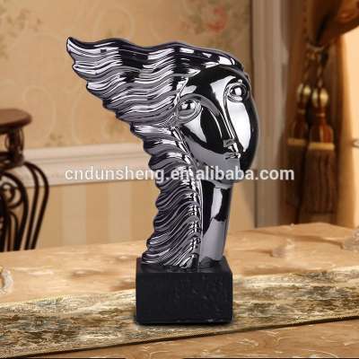 Modern ceramic abstract beauty decoration art craft wholesale with wooden set/ silver ornaments